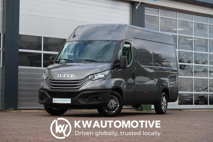 Iveco Daily 35S18HV 3.0 L2H2 BPM VRIJ/ AUT/ LED/ CAMERA/ NAV, Auto's, Bestelauto's, Bedrijf, Te koop, ABS, Achteruitrijcamera
