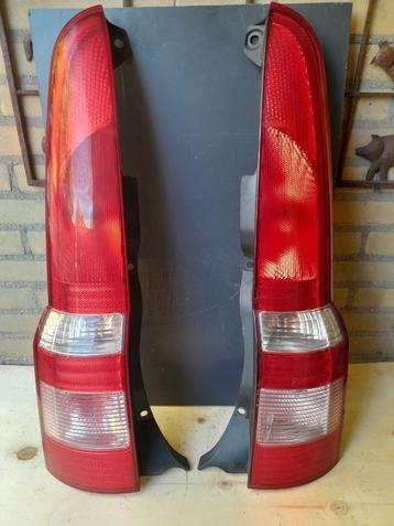 ACHTERLICHT LINKS+RECHTS - Samen €45 - FIAT PANDA 2003-2013 beschikbaar voor biedingen
