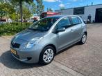 Toyota Yaris 1.3 16V Vvt-i 5DR 2006 Grijs,Nap,Apk,€3495,-, Origineel Nederlands, Te koop, Zilver of Grijs, 5 stoelen