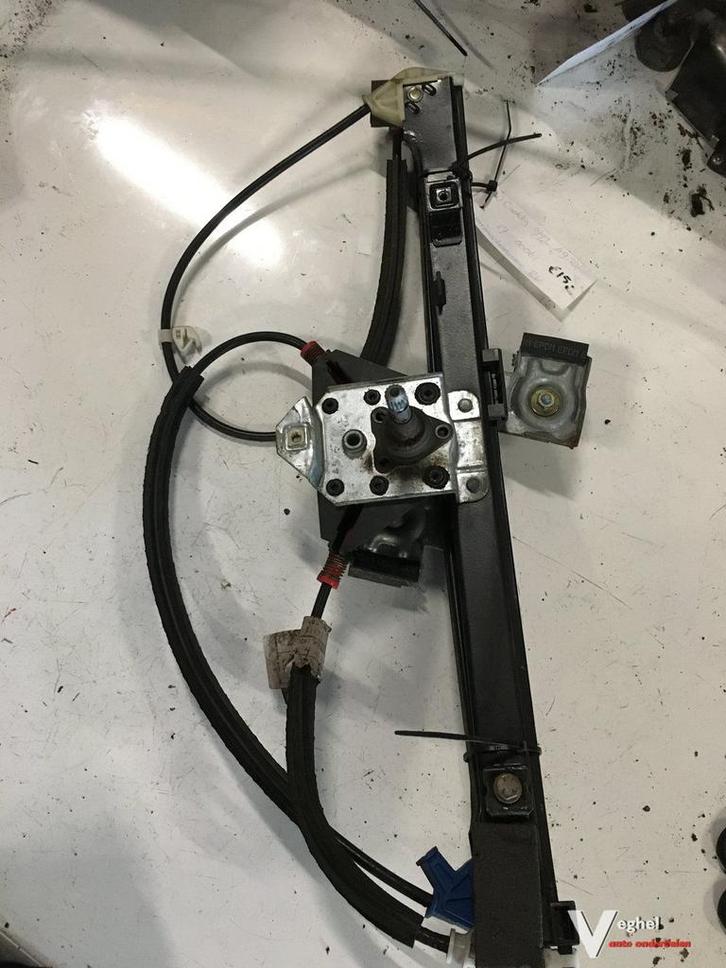 Vw Caddy 1999 Raammechanisme handbediend Rechtsvoor, Auto-onderdelen, Ruiten en Toebehoren, Gebruikt, Ophalen of Verzenden
