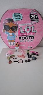 LOL Surprise Pop - Veel accessoires!, Ophalen of Verzenden, Gebruikt, Babypop
