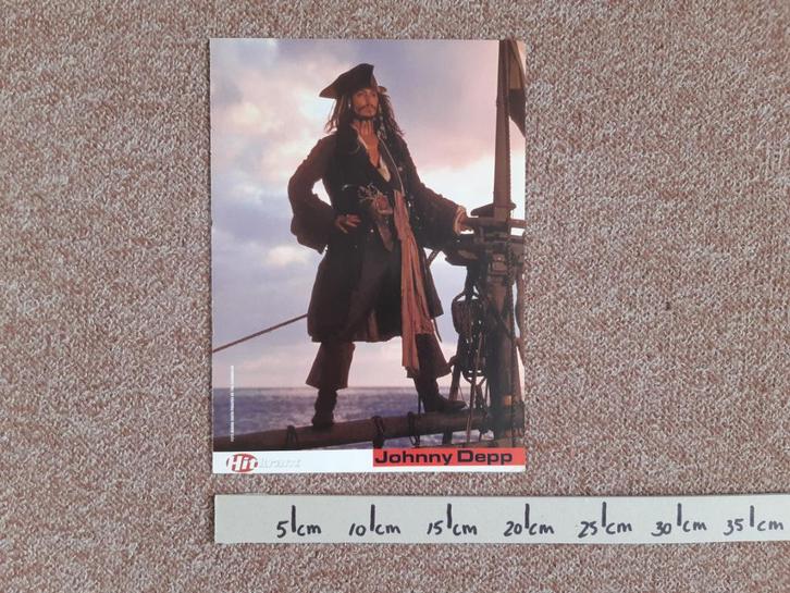 Posters Johnny Depp A4 Bravo Hitkrant Charmed 20x28 cm, Verzamelen, Posters, Zo goed als nieuw, Film en Tv, A4 of kleiner, Rechthoekig Staand