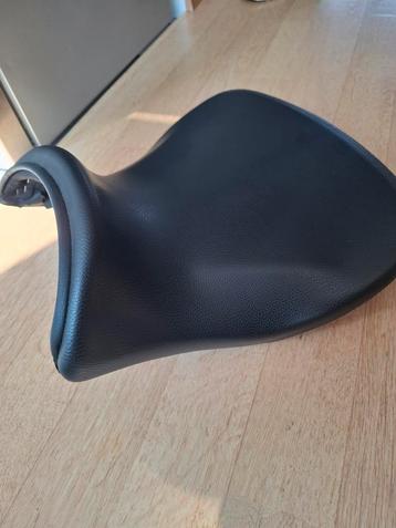 BMW zadel R1250RT (origineel verlaagd zadel) beschikbaar voor biedingen