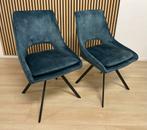 Twee nieuwe (showmodel) eetkamerstoelen petrol blauw velvet, Huis en Inrichting, Stoelen, Ophalen, Twee, Blauw, Industrieel landelijk modern stoel draaistoel bleu