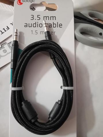 aux kabel+hdmi kabel alles voor 10€ MOET voor vrijdag weg 