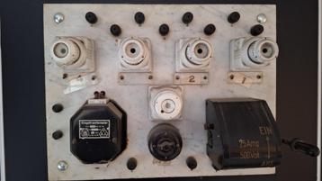 antiek Bijzondere oude marmer groepenkast goede staat  beschikbaar voor biedingen