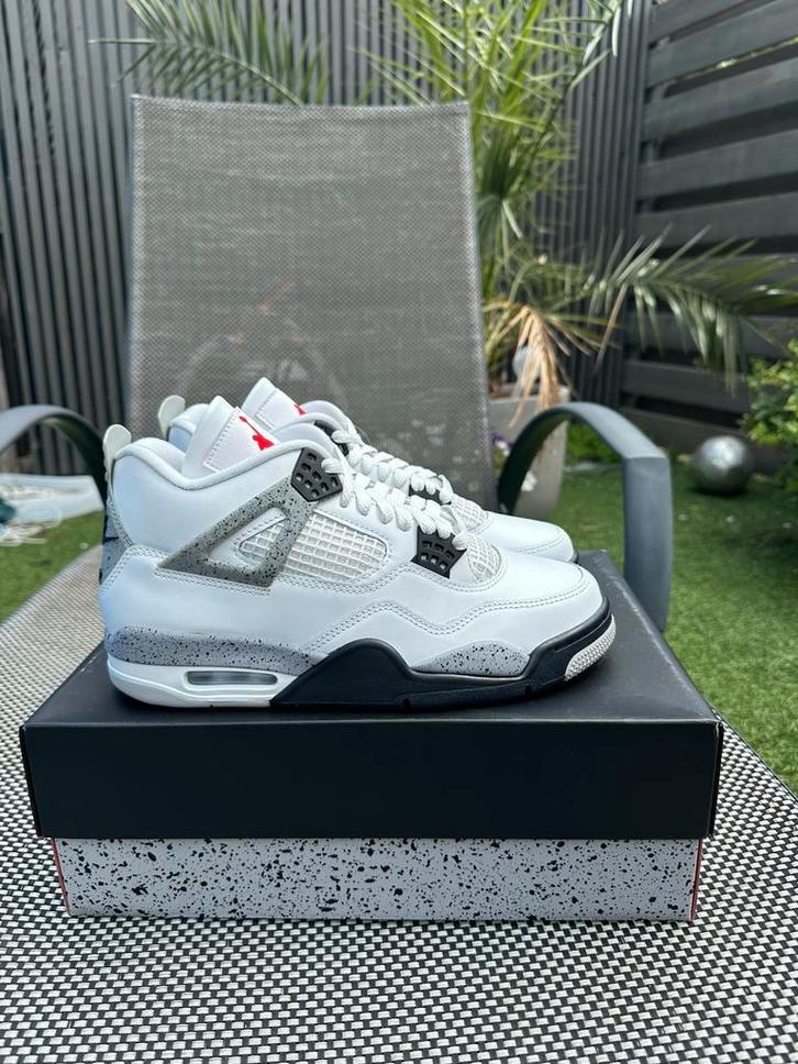 Jordan 4 “white cement 2025” 41, Kleding | Heren, Schoenen, Nieuw, Sneakers of Gympen, Wit, Ophalen of Verzenden