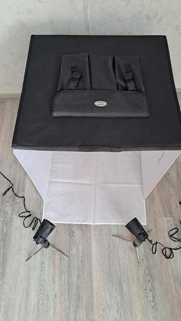 Mini Foto Studio 60x60 met Lampen beschikbaar voor biedingen