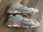 Adidas Yeezy Boost 700 Inertia. maat 44 2/3, Kleding | Heren, Schoenen, Overige kleuren, Ophalen of Verzenden, Adidas, Sneakers of Gympen