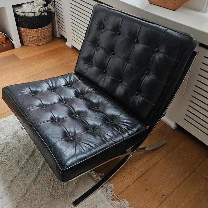 Barcelona Chair - replica, Huis en Inrichting, Fauteuils, Gebruikt, Leer, Metaal, 50 tot 75 cm, Minder dan 75 cm, Ophalen