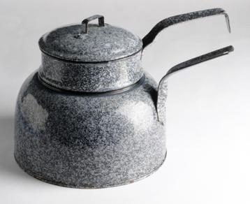 Emaille Au Bain Marie beschikbaar voor biedingen