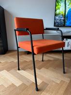 FEST monday chair met armleuningen, Ophalen, Overige kleuren, Zo goed als nieuw, Stof