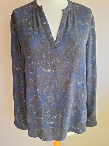 Nieuwe blauw/zwart stretch top van Essentiel Antwerp, M/40 beschikbaar voor biedingen