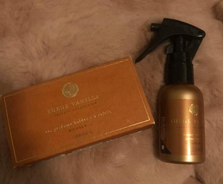 Rituals Suede Vanilla auto geur set, Sieraden, Tassen en Uiterlijk, Uiterlijk | Parfum, Nieuw, Ophalen