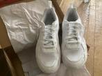 PUMA WITTE SPORTSCHOENEN SCHOENEN SNEAKERS MAAT 43, Ophalen of Verzenden, Zo goed als nieuw, Wit, Sportschoenen