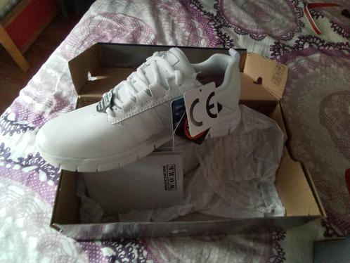 skechers work relaxed fit memory foam sneakers maat 38 wit, Kleding | Dames, Schoenen, Nieuw, Sneakers of Gympen, Wit, Ophalen of Verzenden