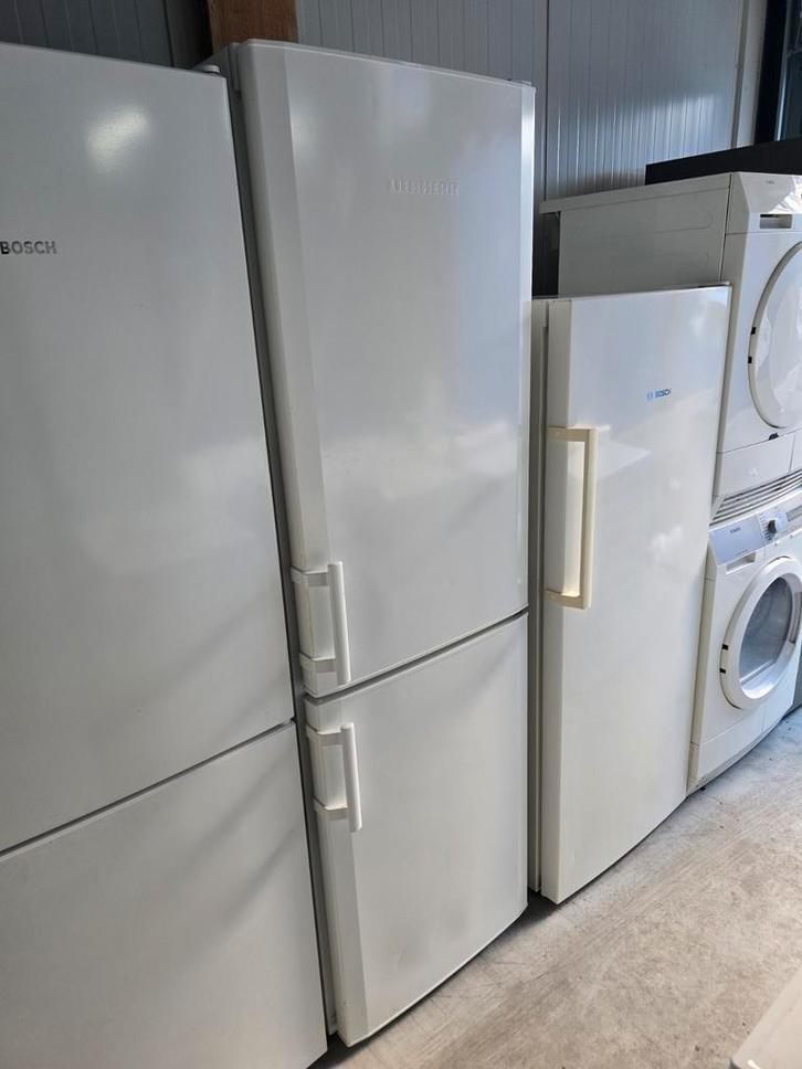 Keurige ruime Liebherr No-Frost koelvriescombinatie! 🚚✅️, Witgoed en Apparatuur, Koelkasten en IJskasten, Zo goed als nieuw, Met aparte vriezer
