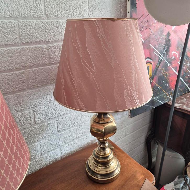 Vintage Tafellamp met Roze Kap, Huis en Inrichting, Lampen | Vloerlampen, Minder dan 100 cm, Ophalen