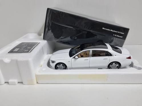 Almost Real
Mercedes-Benz Maybach S Class
1/1000 1:18 Nieuw, Hobby en Vrije tijd, Modelauto's | 1:18, Nieuw, Auto, Overige merken