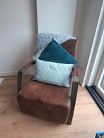 Mooie microlederen stoel kleur bruin, Huis en Inrichting, Ophalen, 75 tot 100 cm, Zo goed als nieuw, Metaal