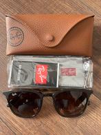 Ray-Ban Zonnebril bruin, Zonnebril, Zwart, Ophalen of Verzenden, Zo goed als nieuw