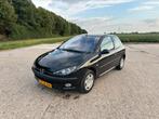 Peugeot 206 1.4 3D 2002 Zwart, Voorwielaandrijving, 4 cilinders, Leder en Stof, Zwart