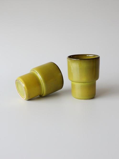 Aardewerk kopjes koffie keramiek olijfgroen vintage, Antiek en Kunst, Antiek | Servies los, Ophalen of Verzenden