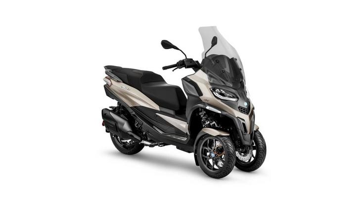PIAGGIO MP3 530 HPE ADVANCE EXLUSIVE e5+ 2025 DEMO aanwezig, Motoren, Motoren | Piaggio, Bedrijf, Scooter, 12 t/m 35 kW, Motorrijbewijs A