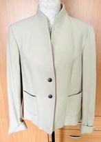 Purdey lichtbeige jasje maat 44[dm]