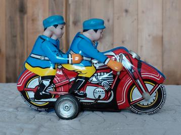 MF-162 politie motorfiets duo beschikbaar voor biedingen