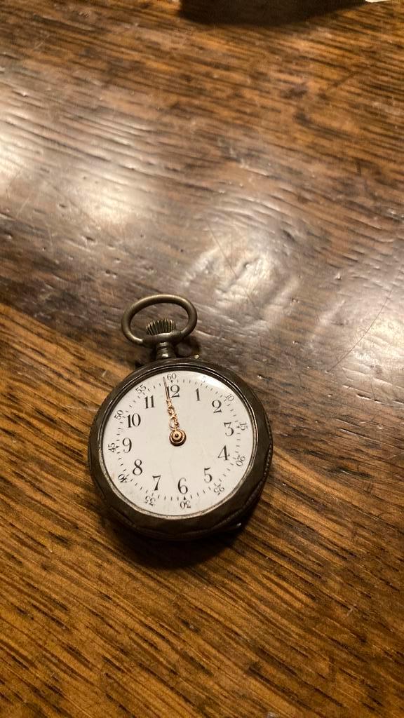 Klein antiek zakhorloge, Sieraden, Tassen en Uiterlijk, Horloges | Antiek, Overige merken, Staal, Ophalen of Verzenden