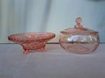 Vintage retro schal schaaltje 3 pootjes zalmkleuri roze glas, Antiek en Kunst, Ophalen of Verzenden