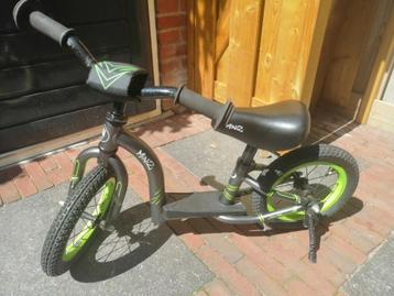 Loopfietsje beschikbaar voor biedingen