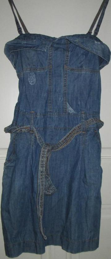 Blauw spijkerjurkje. beschikbaar voor biedingen