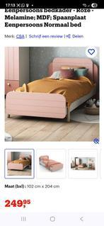 Slaapkamer meubels meisje ( bed, kast en nachtkastje), Kinderen en Baby's, Kinderkamer | Bedden, Ophalen, 85 tot 100 cm, Zo goed als nieuw