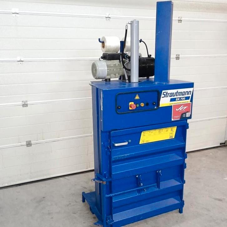 Strautmann EK 700 mini | papierpers | balenpers | kartonpers, Doe-het-zelf en Verbouw, Gereedschap | Overige machines, Gebruikt