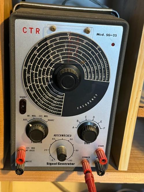 CTR-Electronic ( Nurnberg ) Mod. SG-25 / Signal Generator, Doe-het-zelf en Verbouw, Meetapparatuur, Zo goed als nieuw, Overige meters