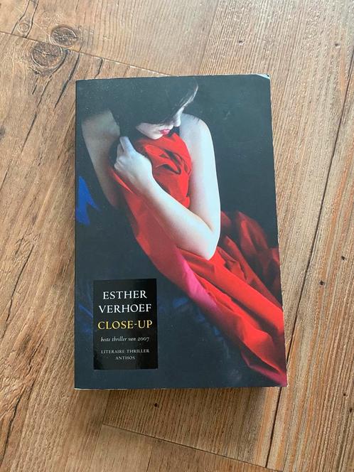 Esther Verhoef - Close-up, Boeken, Thrillers, Zo goed als nieuw, Nederland, Ophalen of Verzenden