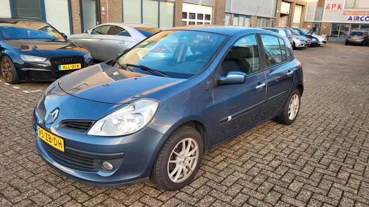 Renault Clio 1.6 16V 82KW 5-D AUT 2007 soms automaat storing, Auto's, Renault, Bedrijf, Clio, ABS, Airbags, Airconditioning, Boordcomputer