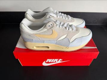 Nike Air Max 1 Crepe Light Bone beschikbaar voor biedingen
