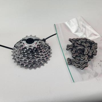 Campagnolo 10 speed cassette met ketting beschikbaar voor biedingen