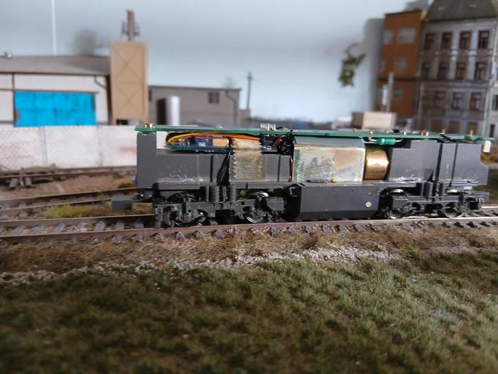 Mehano onderstel  HLR 77 met sound 3 rail systeem, Hobby en Vrije tijd, Modeltreinen | H0, Locomotief, Wisselstroom, Märklin, Analoog