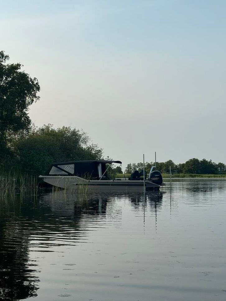 Aluminium Boot / karperboot onverwoestbaar, Watersport en Boten, Vis- en Consoleboten, Tot 10 pk, 3 tot 6 meter, Benzine, Buitenboordmotor