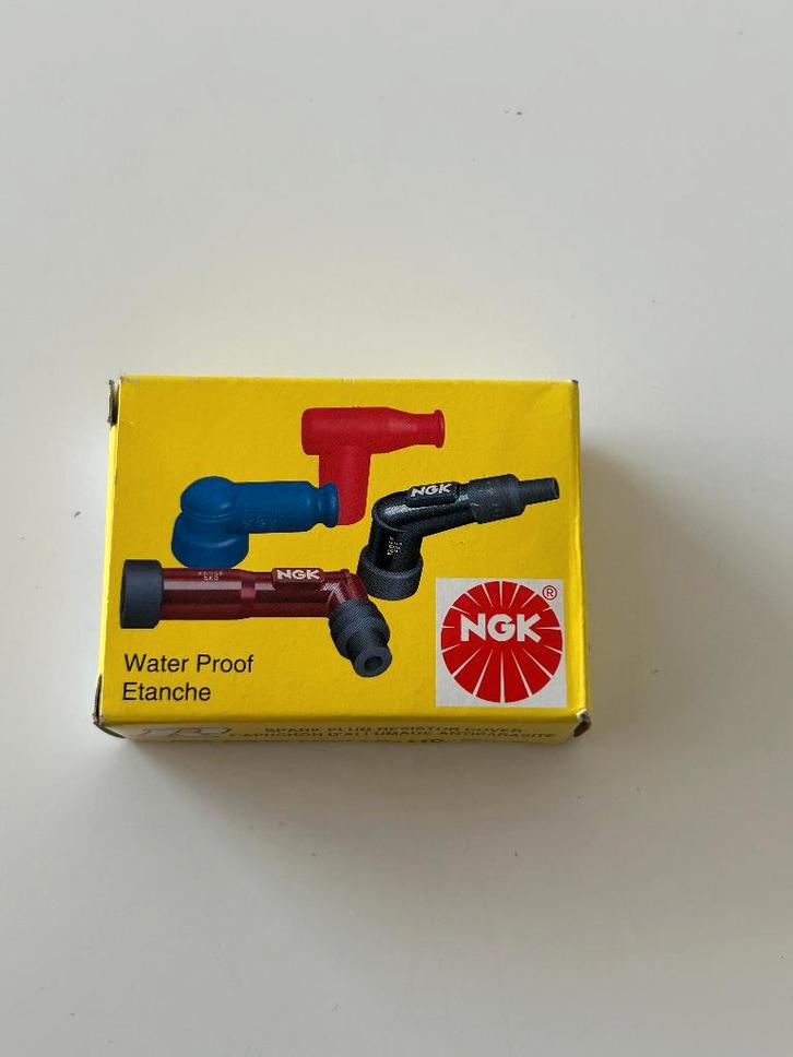NGK Water Proof spark plug 1/5 rc auto, Hobby en Vrije tijd, Modelbouw | Radiografisch | Auto's, Nieuw, Auto offroad, Overige schalen
