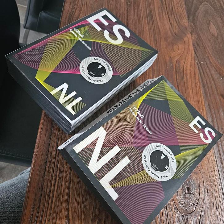 Van Dale Pocketwoordenboek Spaans-Nederlands, Boeken, Woordenboeken, Zo goed als nieuw, Nederlands, Van Dale, Ophalen of Verzenden