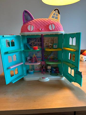 Gaby's Poppenhuis - Speelplezier! beschikbaar voor biedingen