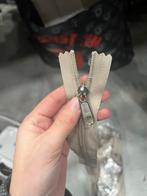 Beige ykk ritsen - 20 stuks of meer, Hobby en Vrije tijd, Naaien en Fournituren, Ophalen of Verzenden, Rits of Sluiting