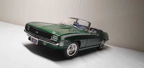 ERTL 1969 Chevy Camaro SS 396 Convertible, Hobby en Vrije tijd, Modelauto's | 1:18, Zo goed als nieuw, Auto, ERTL, Ophalen of Verzenden