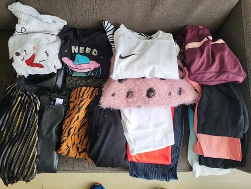 Nieuw kleding pakket nike meisjes maat 122 t/m 134 *, Kleding | Dames, Dames-kledingpakketten, Nieuw, Maat 34 (XS) of kleiner