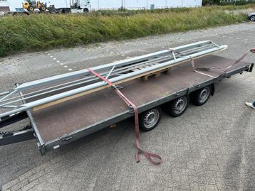 Trap Magazijntrap tussenvloer Steektrap metaal beschikbaar voor biedingen